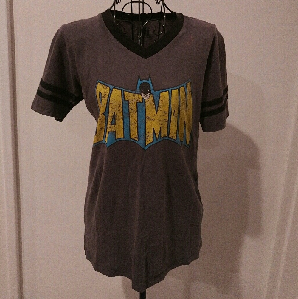 GIANT BATMAN T SHIRT V NECK VINTAGE large
